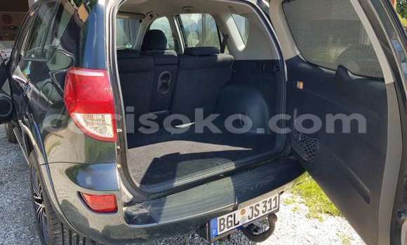 Buy Used Toyota RAV4 Beige Car in Kigali in Rwanda Buy Used Toyota RAV4 Beige Car in Kigali in Rwanda