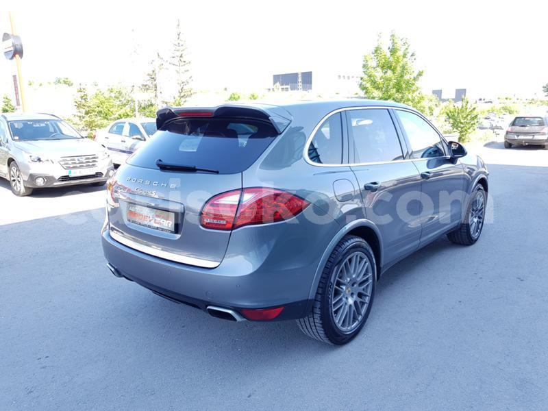 Big with watermark porsche cayenne rwanda kigali 11894