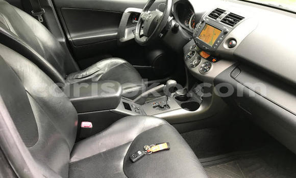 Sayi Na hannu Toyota RAV4 Noir Mota in Kigali a Rwanda Sayi Na hannu Toyota RAV4 Noir Mota in Kigali a Rwanda