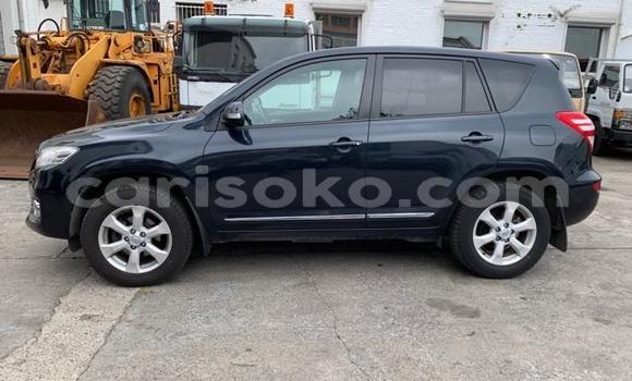 Sayi Na hannu Toyota RAV4 Bleu Mota in Kigali a Rwanda Sayi Na hannu Toyota RAV4 Bleu Mota in Kigali a Rwanda