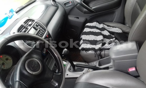 Acheter Occasion Voiture Toyota RAV4 Gris à Kigali, Rwanda Acheter Occasion Voiture Toyota RAV4 Gris à Kigali, Rwanda