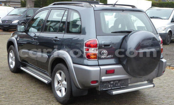 Sayi Imported Toyota RAV4 Gris Mota in Kigali a Rwanda Sayi Imported Toyota RAV4 Gris Mota in Kigali a Rwanda