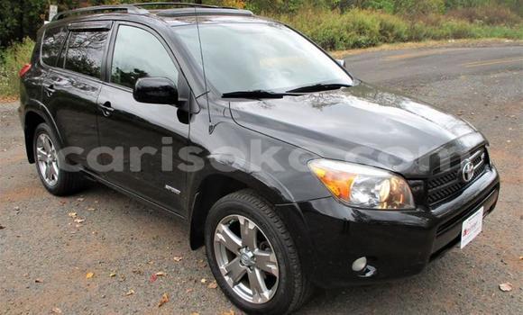 Acheter Occasion Voiture Toyota RAV4 Noir à Kigali, Rwanda Acheter Occasion Voiture Toyota RAV4 Noir à Kigali, Rwanda
