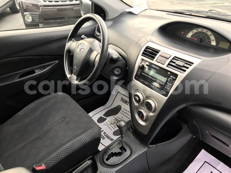 Big with watermark toyota yaris verso rwanda kigali 12022