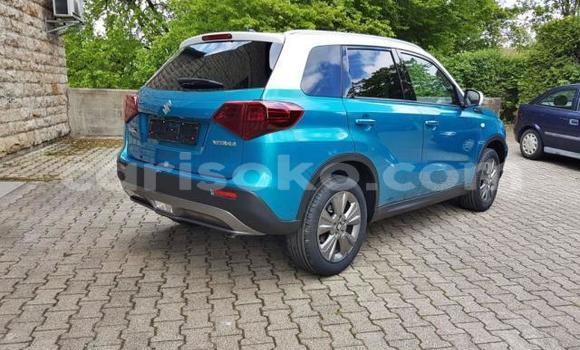 Sayi Na hannu Suzuki Grand Vitara Beige Mota in Kigali a Rwanda Sayi Na hannu Suzuki Grand Vitara Beige Mota in Kigali a Rwanda