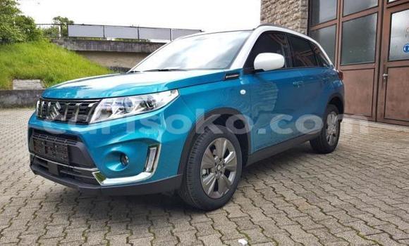 Sayi Na hannu Suzuki Grand Vitara Beige Mota in Kigali a Rwanda Sayi Na hannu Suzuki Grand Vitara Beige Mota in Kigali a Rwanda