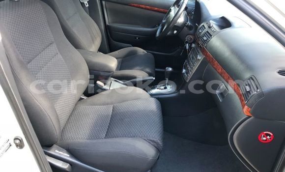 Sayi Na hannu Toyota Avensis Gris Mota in Kigali a Rwanda Sayi Na hannu Toyota Avensis Gris Mota in Kigali a Rwanda
