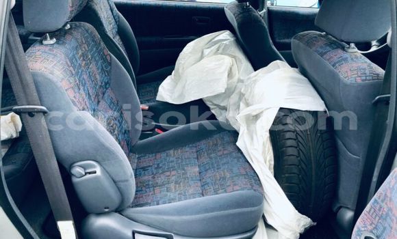 Sayi Na hannu Toyota Picnic Gris Mota in Kigali a Rwanda Sayi Na hannu Toyota Picnic Gris Mota in Kigali a Rwanda