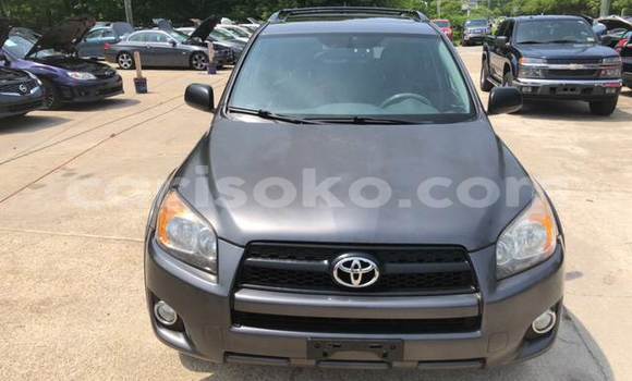 Sayi Na hannu Toyota RAV4 Noir Mota in Kigali a Rwanda Sayi Na hannu Toyota RAV4 Noir Mota in Kigali a Rwanda