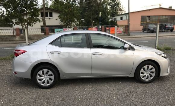 Sayi Na hannu Toyota Corolla Gris Mota in Gitarama a Gitarama Sayi Na hannu Toyota Corolla Gris Mota in Gitarama a Gitarama
