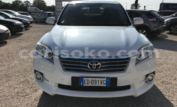 Sayi Na hannu Toyota RAV4 Blanc Mota in Kigali a Rwanda Sayi Na hannu Toyota RAV4 Blanc Mota in Kigali a Rwanda