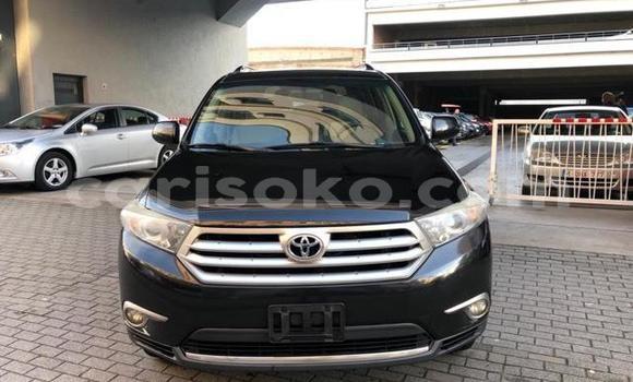Buy Used Toyota Highlander White Car in Kigali in Rwanda Buy Used Toyota Highlander White Car in Kigali in Rwanda