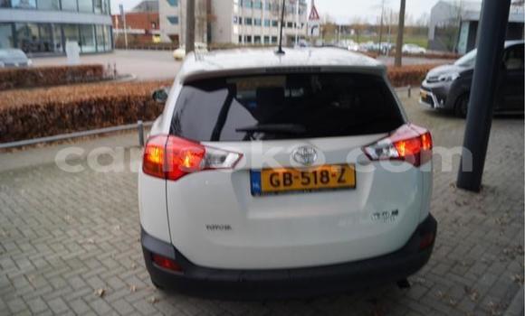 Buy Used Toyota RAV4 Green Car in Kigali in Rwanda Buy Used Toyota RAV4 Green Car in Kigali in Rwanda