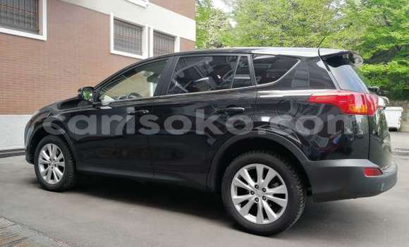 Sayi Na hannu Toyota RAV4 Blanc Mota in Kigali a Rwanda Sayi Na hannu Toyota RAV4 Blanc Mota in Kigali a Rwanda