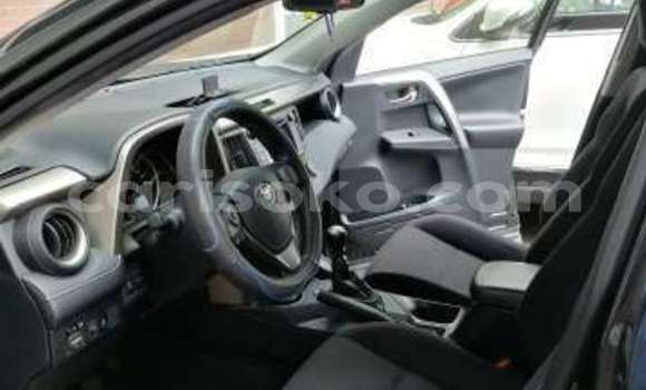Sayi Na hannu Toyota RAV4 Blanc Mota in Kigali a Rwanda Sayi Na hannu Toyota RAV4 Blanc Mota in Kigali a Rwanda