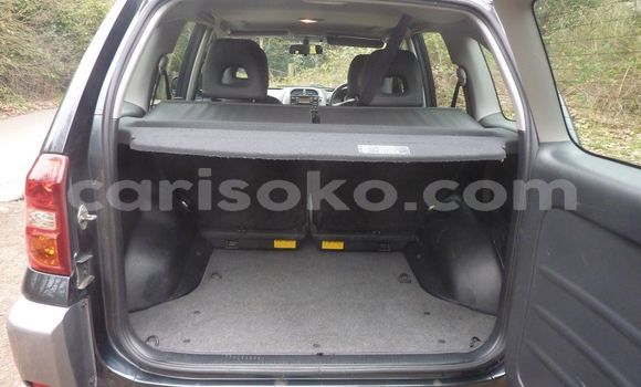 Sayi Na hannu Toyota RAV4 Beige Mota in Kigali a Rwanda Sayi Na hannu Toyota RAV4 Beige Mota in Kigali a Rwanda