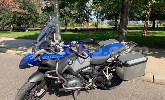 Sayi Imported BMW GS Marron Motsi in Kigali a Rwanda