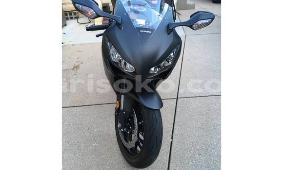 اشتري Imported Honda CBR 1000 RR Vert دراجة نارية في Kigali في Rwanda اشتري Imported Honda CBR 1000 RR Vert دراجة نارية في Kigali في Rwanda