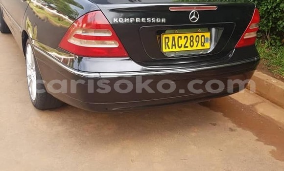 Acheter Occasion Voiture Mercedes-Benz C–Class Noir à Kigali, Rwanda Acheter Occasion Voiture Mercedes-Benz C–Class Noir à Kigali, Rwanda