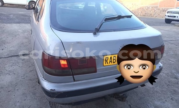 Acheter Occasion Voiture Toyota Carina E Gris à Kigali, Rwanda Acheter Occasion Voiture Toyota Carina E Gris à Kigali, Rwanda