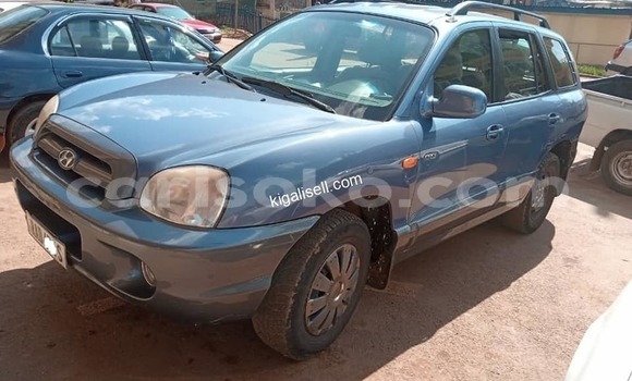 Acheter Occasion Voiture Hyundai Santa Fe Bleu à Kigali, Rwanda Acheter Occasion Voiture Hyundai Santa Fe Bleu à Kigali, Rwanda