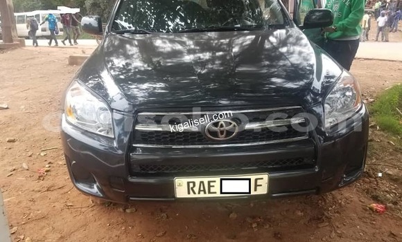 Acheter Occasion Voiture Toyota RAV4 Noir à Kigali, Rwanda Acheter Occasion Voiture Toyota RAV4 Noir à Kigali, Rwanda
