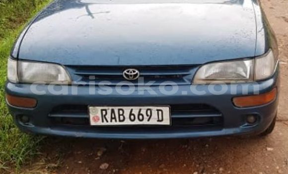 Acheter Occasion Voiture Toyota Corolla Bleu à Kigali, Rwanda Acheter Occasion Voiture Toyota Corolla Bleu à Kigali, Rwanda
