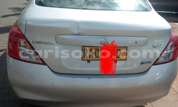 Acheter Occasion Voiture Nissan Versa Gris à Kigali, Rwanda Acheter Occasion Voiture Nissan Versa Gris à Kigali, Rwanda