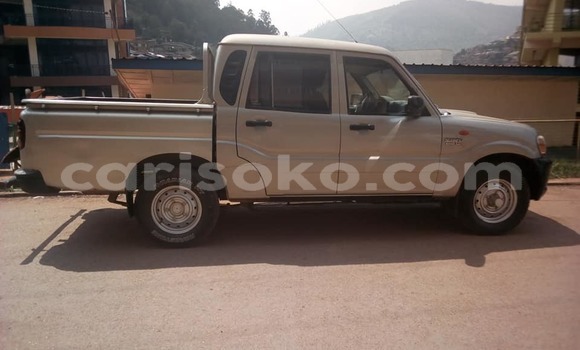 Acheter Occasion Voiture Mahindra Scorpio Gris à Kigali, Rwanda Acheter Occasion Voiture Mahindra Scorpio Gris à Kigali, Rwanda
