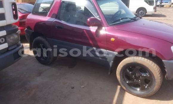 Acheter Occasion Voiture Toyota RAV4 Rouge à Kigali, Rwanda Acheter Occasion Voiture Toyota RAV4 Rouge à Kigali, Rwanda