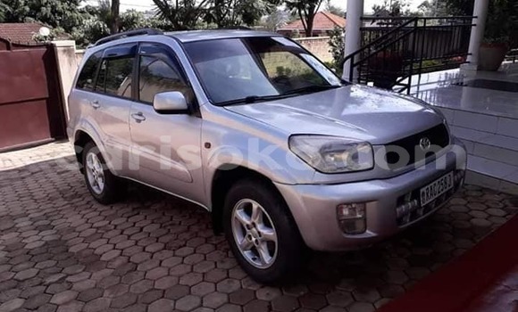 Acheter Occasion Voiture Toyota RAV4 Gris à Kigali, Rwanda Acheter Occasion Voiture Toyota RAV4 Gris à Kigali, Rwanda