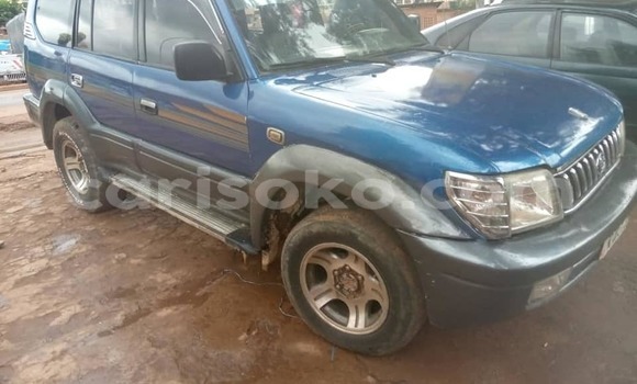 Acheter Occasion Voiture Toyota Land Cruiser Prado Bleu à Kigali, Rwanda Acheter Occasion Voiture Toyota Land Cruiser Prado Bleu à Kigali, Rwanda