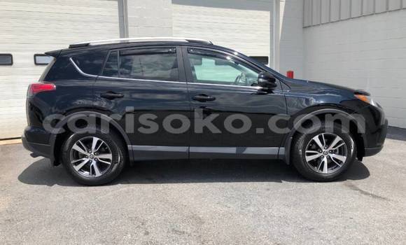 Sayi Na hannu Toyota RAV4 Beige Mota in Kigali a Rwanda Sayi Na hannu Toyota RAV4 Beige Mota in Kigali a Rwanda