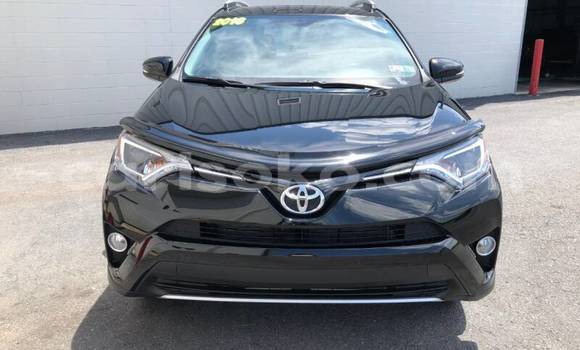 Sayi Na hannu Toyota RAV4 Beige Mota in Kigali a Rwanda Sayi Na hannu Toyota RAV4 Beige Mota in Kigali a Rwanda