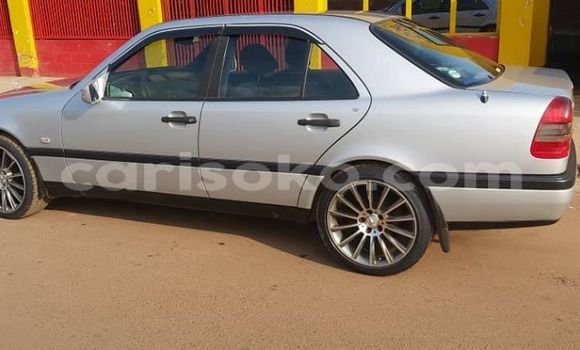 Acheter Occasion Voiture Mercedes-Benz C–Class Gris à Kigali, Rwanda Acheter Occasion Voiture Mercedes-Benz C–Class Gris à Kigali, Rwanda