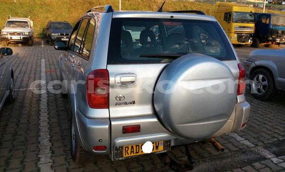 Acheter Occasion Voiture Toyota RAV4 Gris à Kigali, Rwanda Acheter Occasion Voiture Toyota RAV4 Gris à Kigali, Rwanda