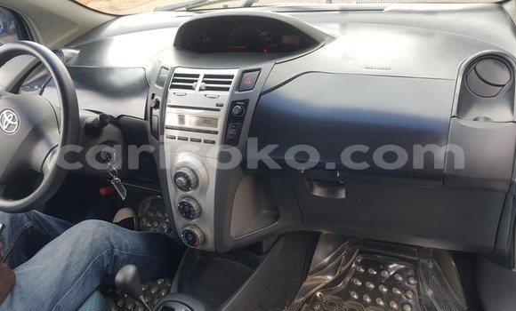 Sayi Na hannu Toyota Vitz Bleu Mota in Kigali a Rwanda Sayi Na hannu Toyota Vitz Bleu Mota in Kigali a Rwanda