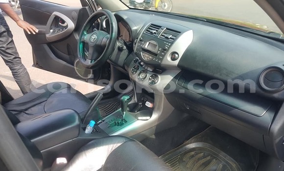 Sayi Na hannu Toyota RAV4 Noir Mota in Kigali a Rwanda Sayi Na hannu Toyota RAV4 Noir Mota in Kigali a Rwanda
