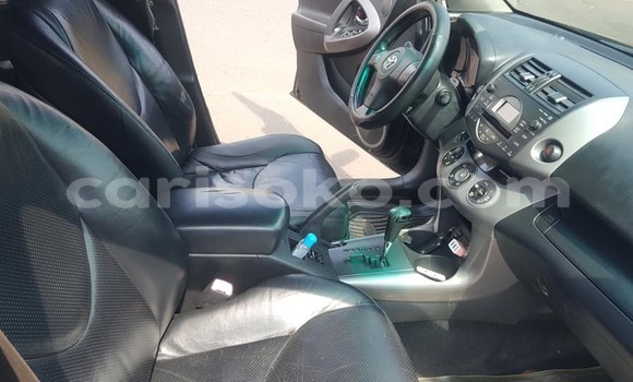 Sayi Na hannu Toyota RAV4 Noir Mota in Kigali a Rwanda Sayi Na hannu Toyota RAV4 Noir Mota in Kigali a Rwanda