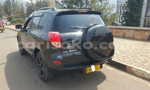 Sayi Na hannu Toyota RAV4 Noir Mota in Kigali a Rwanda Sayi Na hannu Toyota RAV4 Noir Mota in Kigali a Rwanda