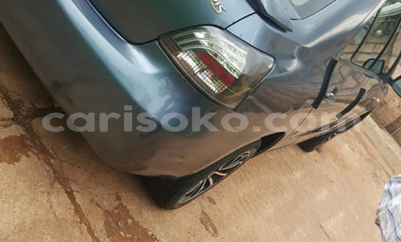 Sayi Na hannu Toyota Yaris Bleu Mota in Kigali a Rwanda Sayi Na hannu Toyota Yaris Bleu Mota in Kigali a Rwanda