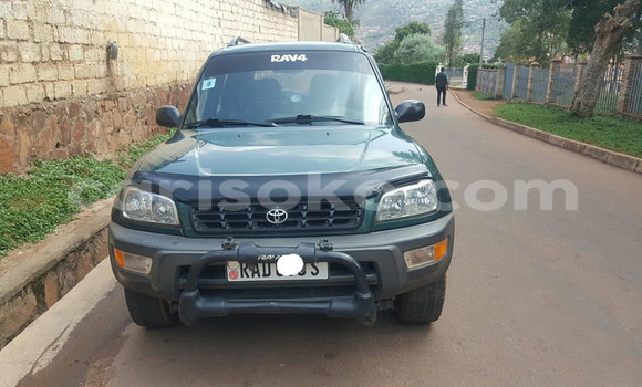 Sayi Na hannu Toyota RAV4 Vert Mota in Kigali a Rwanda Sayi Na hannu Toyota RAV4 Vert Mota in Kigali a Rwanda
