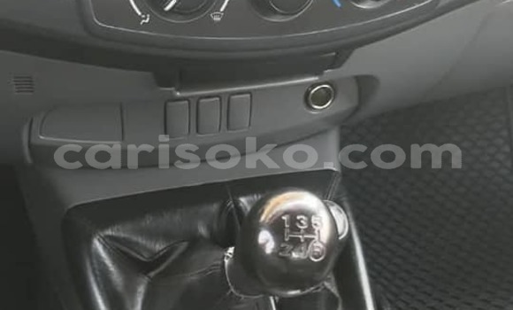 Acheter Occasion Voiture Toyota Hilux Noir à Kigali, Rwanda Acheter Occasion Voiture Toyota Hilux Noir à Kigali, Rwanda