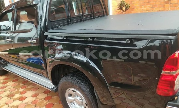 Acheter Occasion Voiture Toyota Hilux Noir à Kigali, Rwanda Acheter Occasion Voiture Toyota Hilux Noir à Kigali, Rwanda