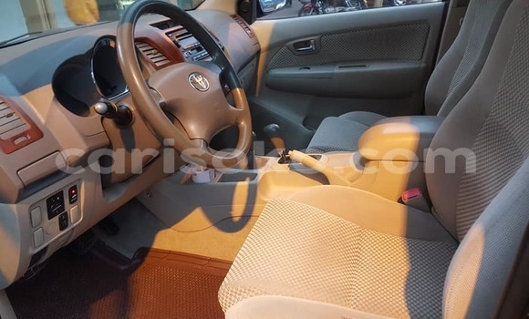 Acheter Occasion Voiture Toyota Fortuner Noir à Kigali, Rwanda Acheter Occasion Voiture Toyota Fortuner Noir à Kigali, Rwanda