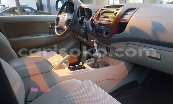 Acheter Occasion Voiture Toyota Fortuner Noir à Kigali, Rwanda Acheter Occasion Voiture Toyota Fortuner Noir à Kigali, Rwanda