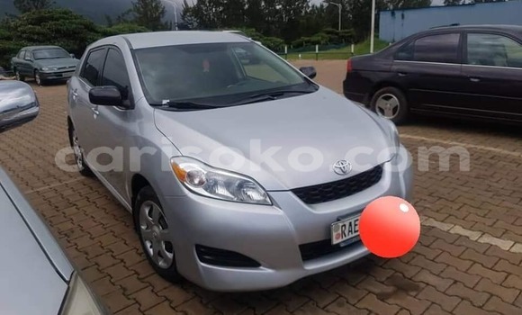 Sayi Na hannu Toyota Matrix Gris Mota in Kigali a Rwanda Sayi Na hannu Toyota Matrix Gris Mota in Kigali a Rwanda