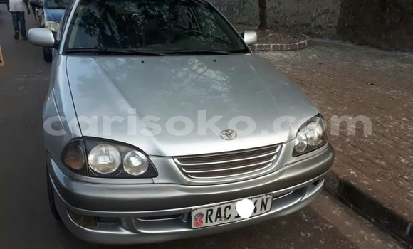 Sayi Na hannu Toyota Avensis Gris Mota in Kigali a Rwanda Sayi Na hannu Toyota Avensis Gris Mota in Kigali a Rwanda
