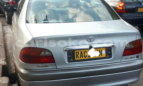 Sayi Na hannu Toyota Avensis Gris Mota in Kigali a Rwanda Sayi Na hannu Toyota Avensis Gris Mota in Kigali a Rwanda