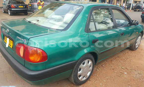 Acheter Occasion Voiture Toyota Corolla Vert à Kigali, Rwanda Acheter Occasion Voiture Toyota Corolla Vert à Kigali, Rwanda